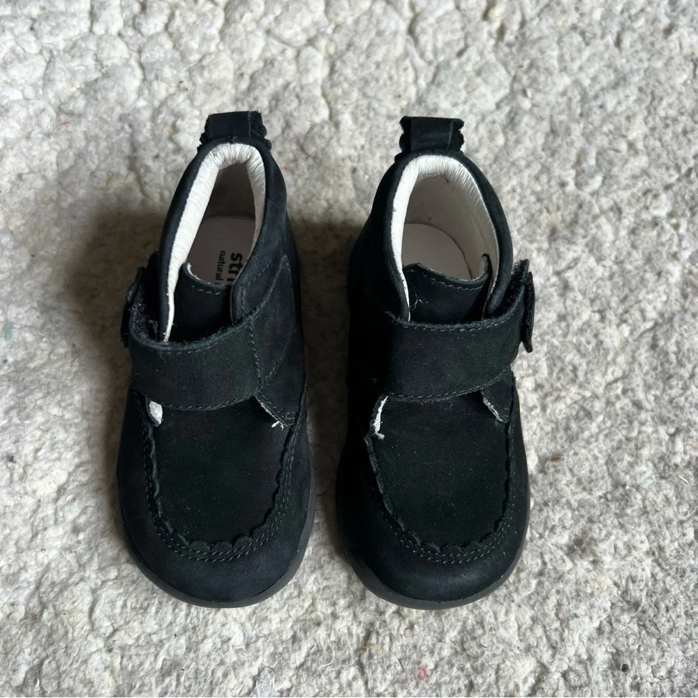 Stride Rite: Girl's Black Suede Baby Dress Special Occasion Fall Booties Sz 5M